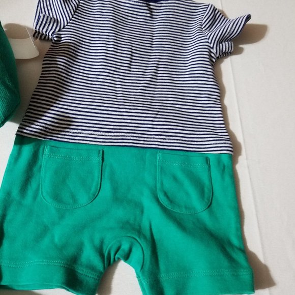 Gymboree Newborn Essentials Pea 3-6 Month Romper Bib & rattle, 0-3 sock NWT set. - Picture 6 of 6
